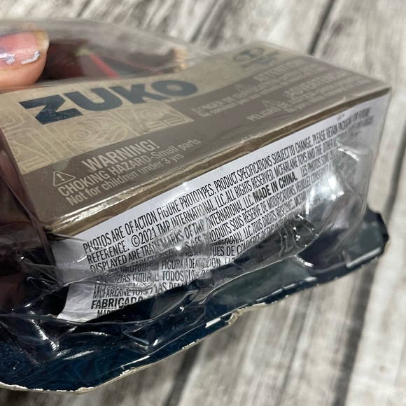 NIB Zuko Avatar the Last Airbender 5" Action Figure McFarlane Toys 2021 - Picture 5 of 5